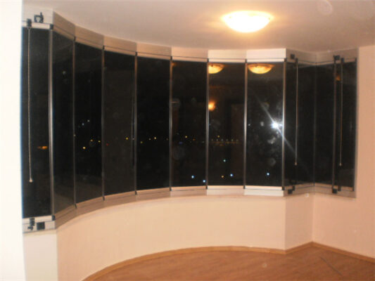 Cam Balkon
